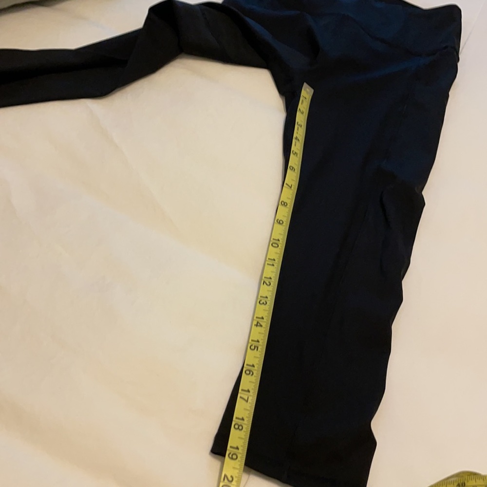 Ouges Capri Athletic Legging - image 7